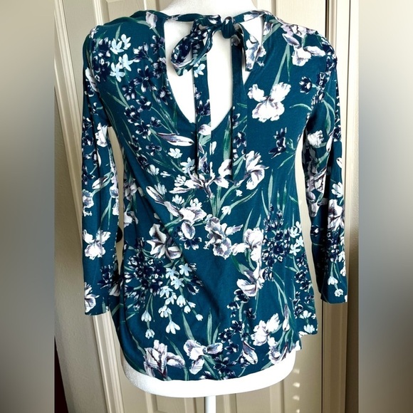 Loft Outlet Floral Top, Size XS - Picture 3 of 3